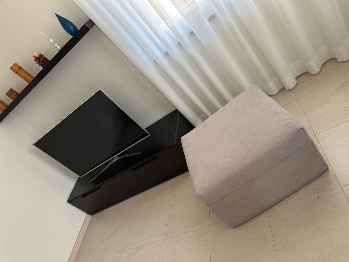 Casavale Elegante Residenza 108 Mq Max 7 Persone Apartamento Placência Exterior foto